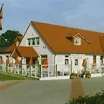 فندق Hotel-garni 